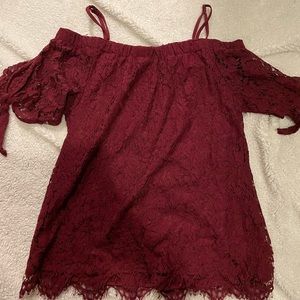 🐥3/$15 Women’s Red No Boundaries Off the Shoulder Blouse